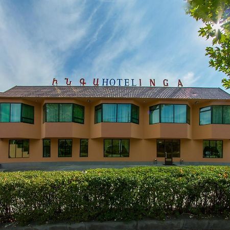 Inga Hotel Erevan Esterno foto
