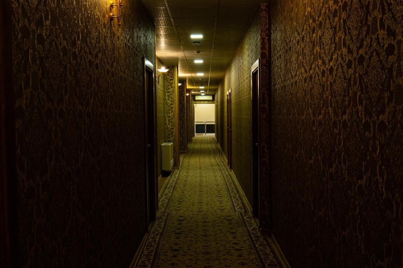 Inga Hotel Erevan Esterno foto
