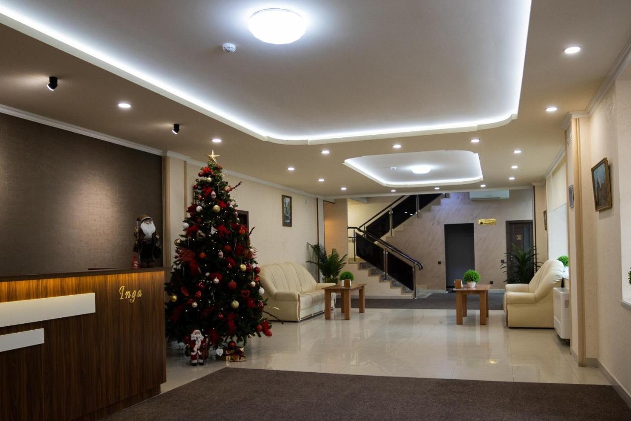 Inga Hotel Erevan Esterno foto
