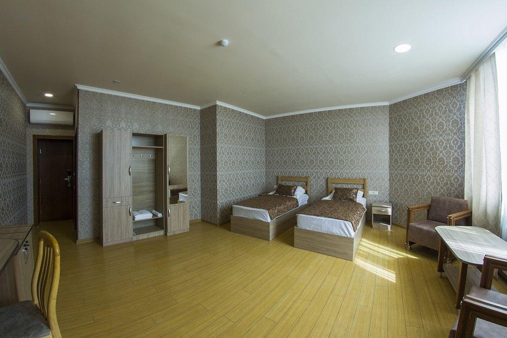 Inga Hotel Erevan Esterno foto