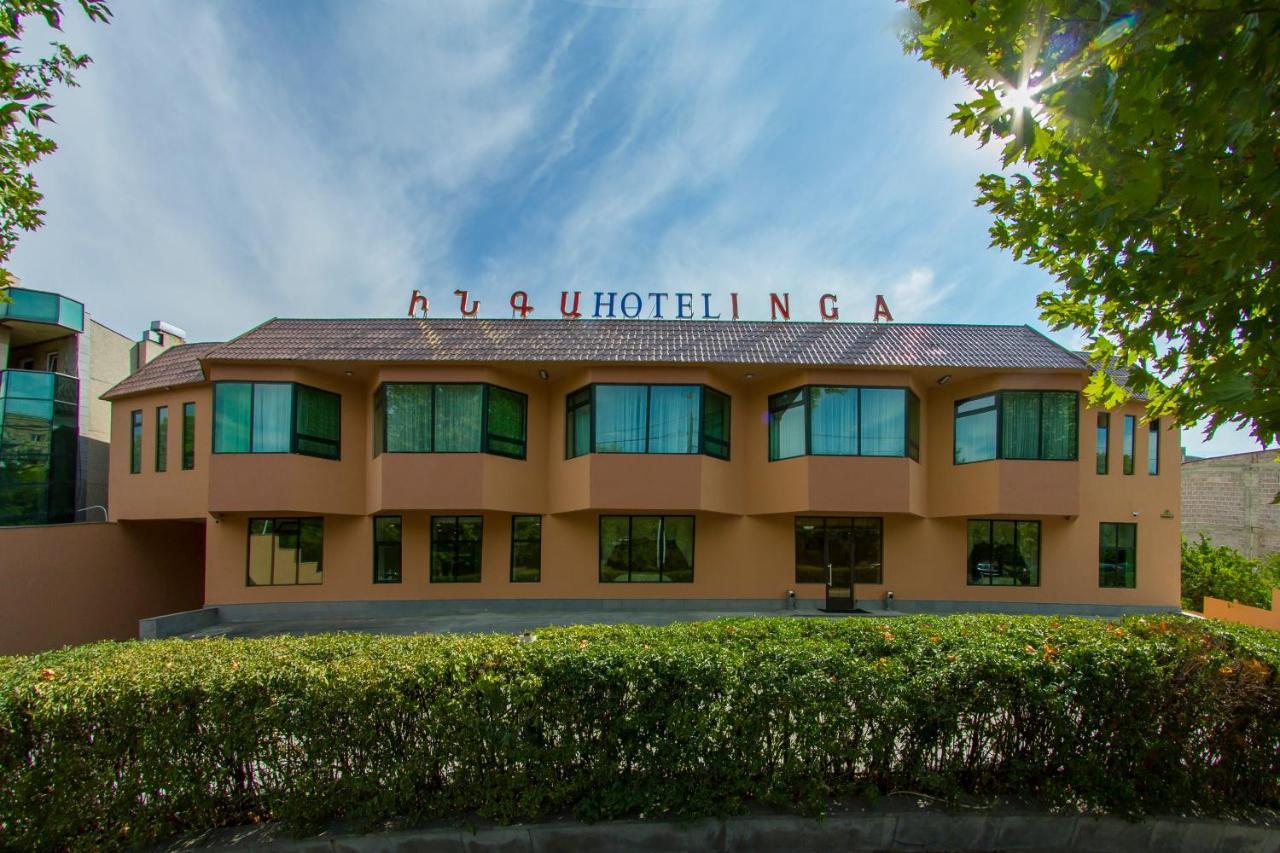 Inga Hotel Erevan Esterno foto